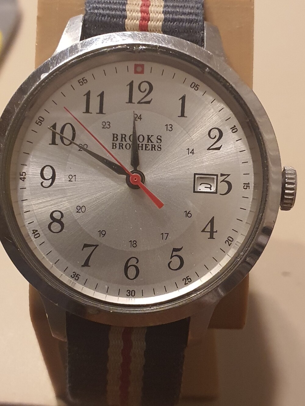 Vtg Brooks Brothers 346 Silver Nylon Nato Men's Watch w/Date